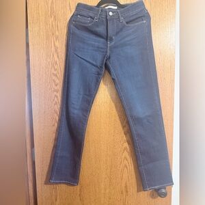 Levi's Women's Skinny Jeans in Dark Indigo